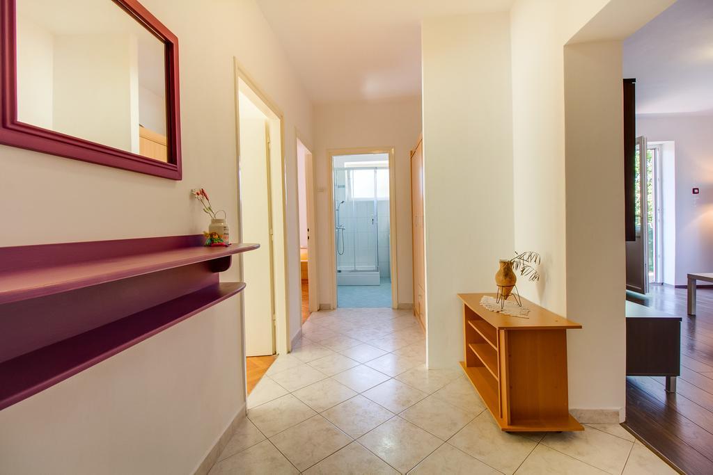 Apartment Bambi Mali Lošinj Εξωτερικό φωτογραφία